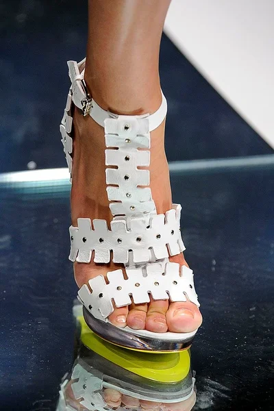 Look 2
